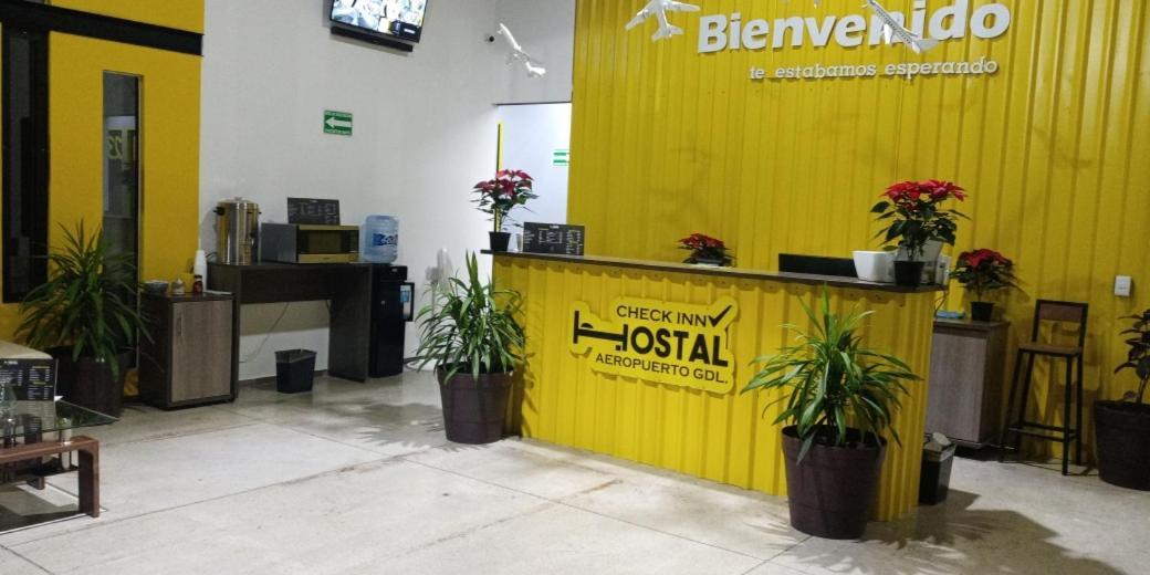 Check Inn Hostal Aeropuerto Gdl Las Pintas Luaran gambar