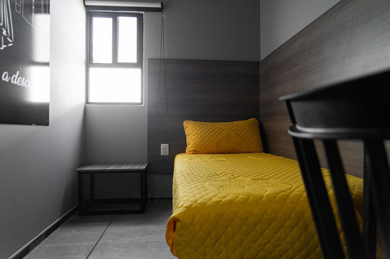 Check Inn Hostal Aeropuerto Gdl Las Pintas Luaran gambar